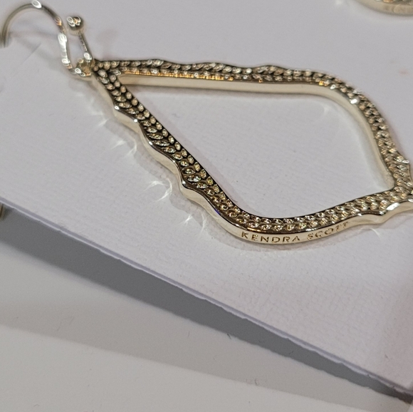 Kendra Scott Bundle Set Necklace , Earrings ,Bracelet 14k Gold Plated over brass - Picture 7 of 10